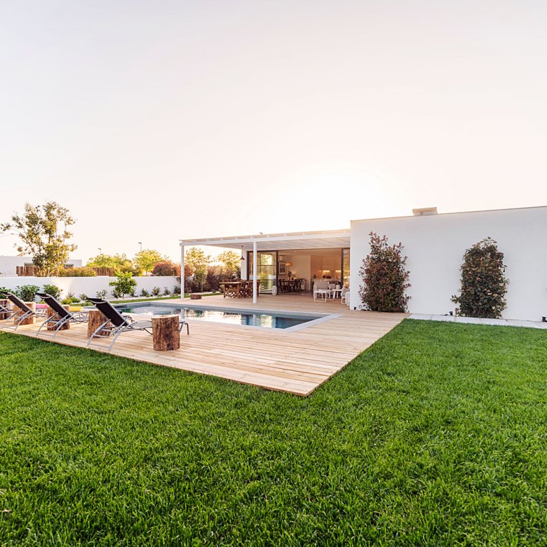 House with private garden